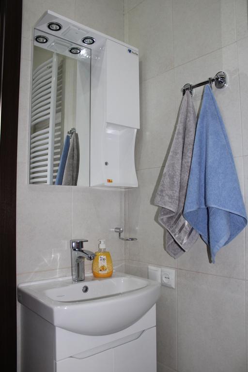 Guest House On Gia Abesadze Street Tbilisi Exterior photo